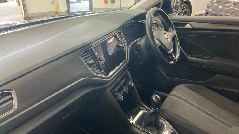 Volkswagen T-Roc 1.0 TSI SE 5dr Petrol Hatchback